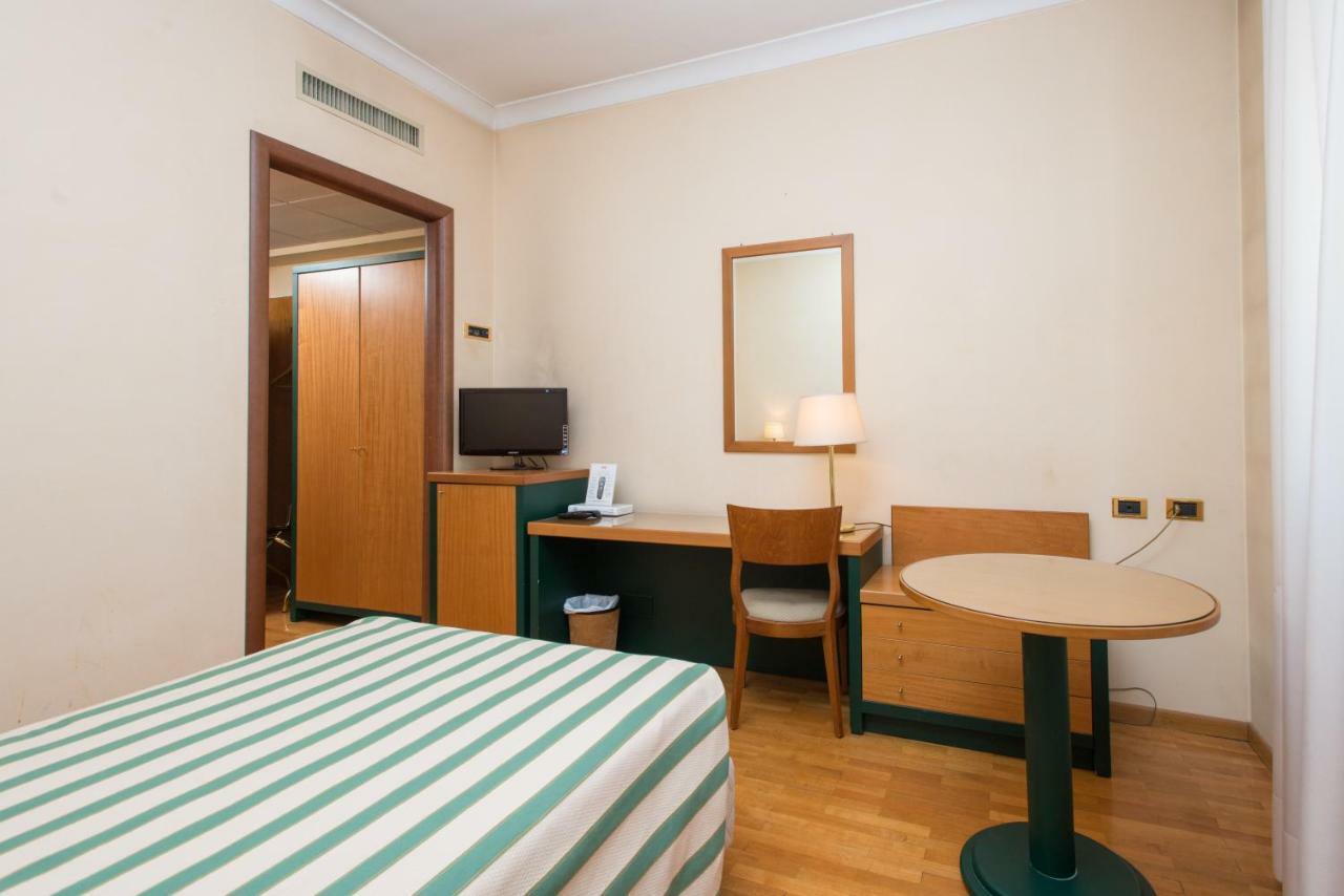 רנדה Hotel San Francesco מראה חיצוני תמונה