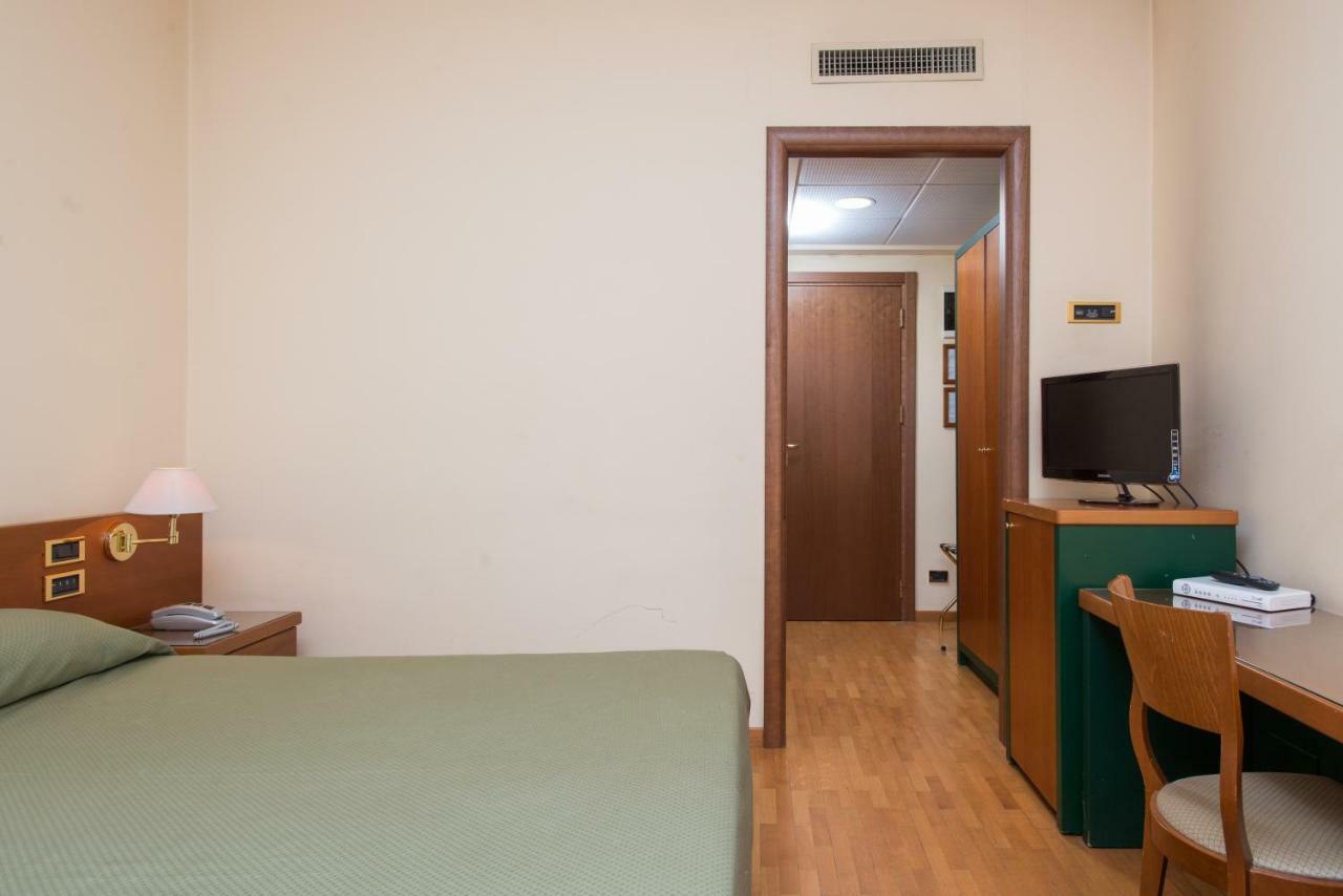 רנדה Hotel San Francesco מראה חיצוני תמונה